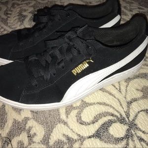 Puma Sneakers